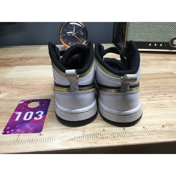 Nike Air Jordan 1 Retro Mid Kids 9C White Gold Running Baby Shoes 640735-190 - Picture 3 of 6